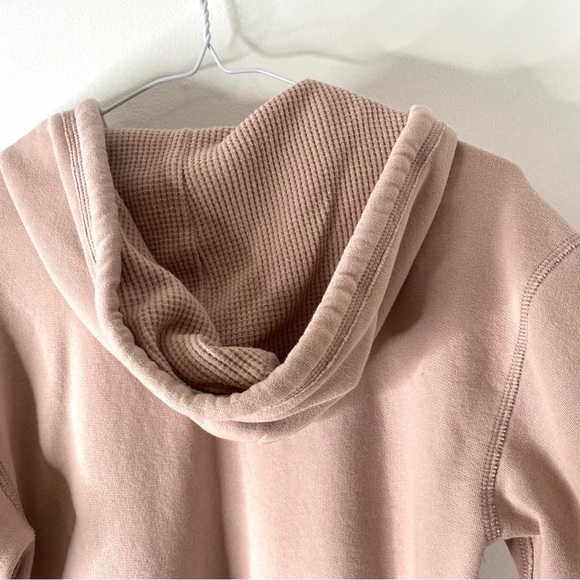 Abercrombie & Fitch Soft Pink Fleece Logo Hoodie - Picture 6 of 6